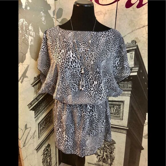 Great tunic or swimsuit cover by Milena in medium - Picture 1 of 2